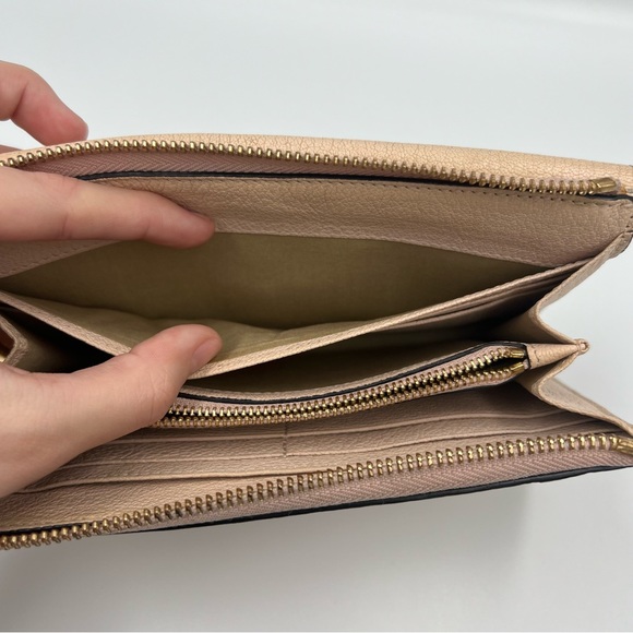 Chloe Elsie Wallet - Cream Chloe Turnlock Wallet - Picture 14 of 17